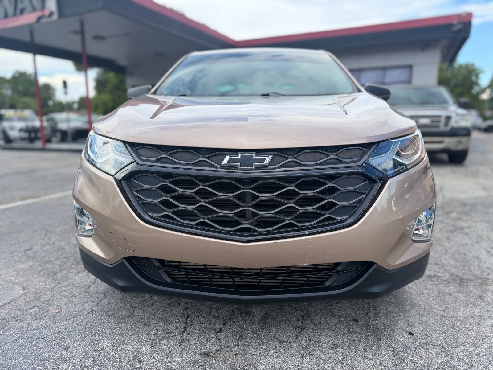 Used 2019 Chevrolet Equinox LS w/ LPO, Blackout Package FWD image 8