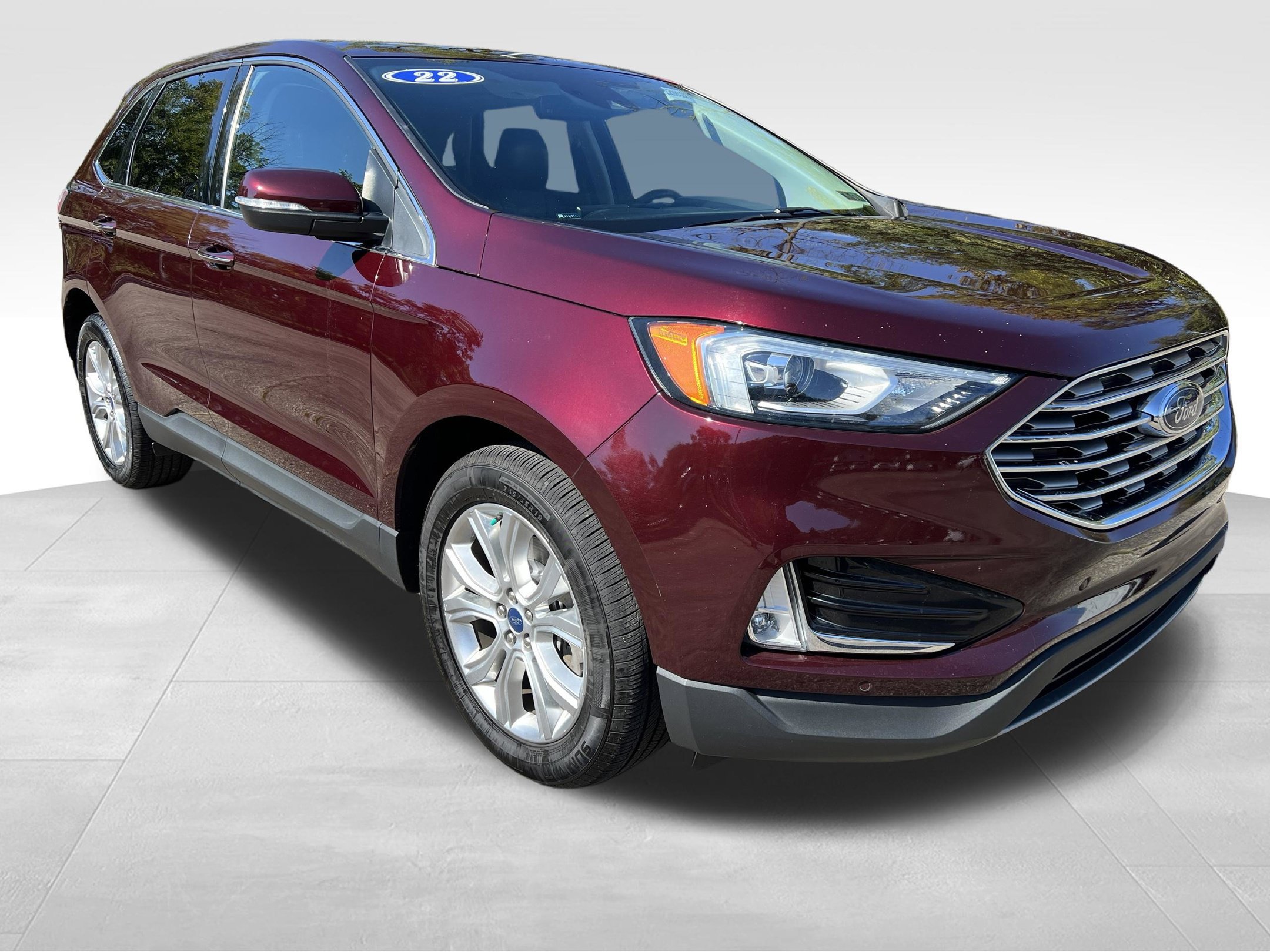 Used 2022 Ford Edge Titanium AWD/4WD image 4