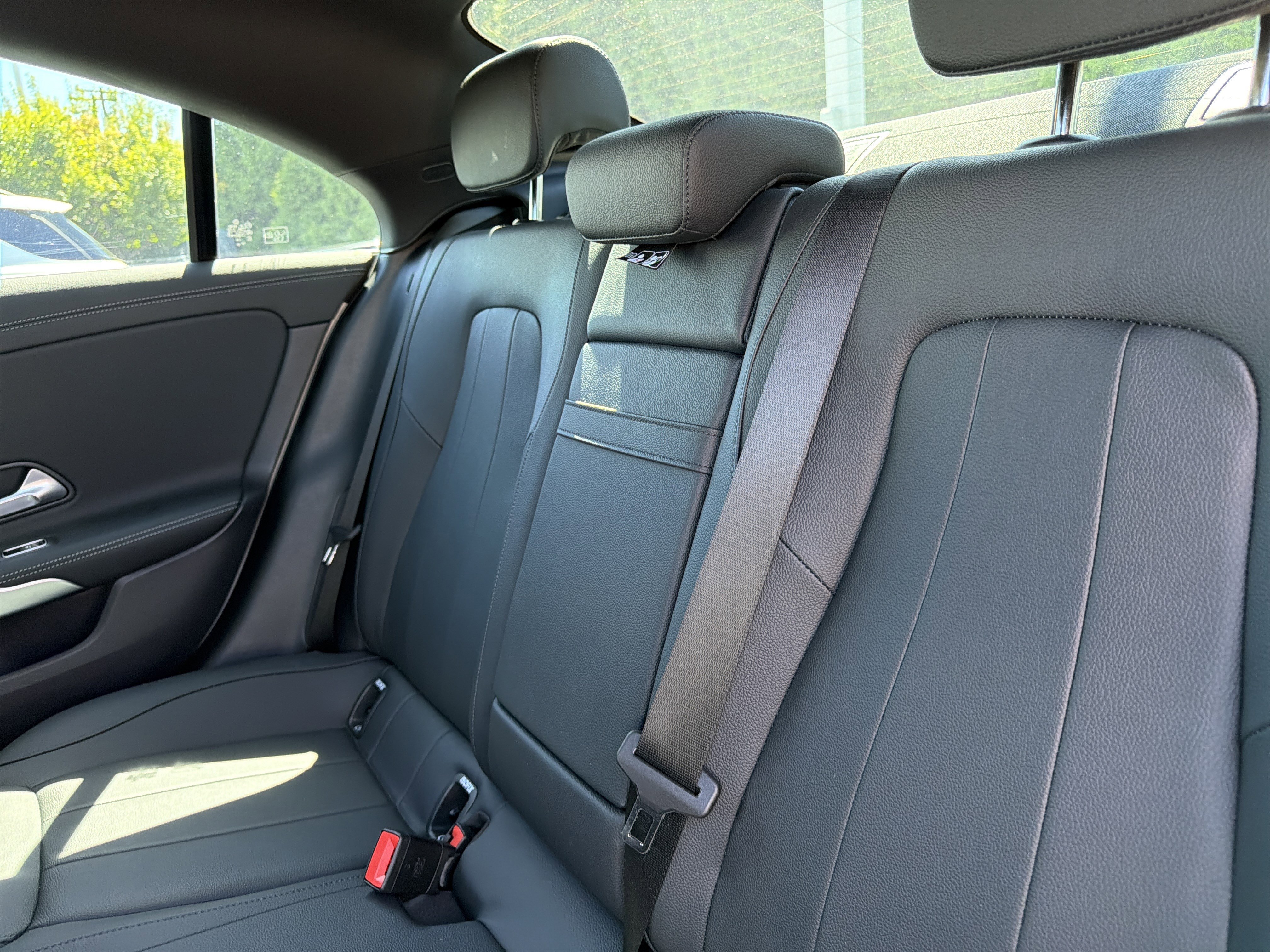 Used 2025 Mercedes-Benz CLA 250 image 33