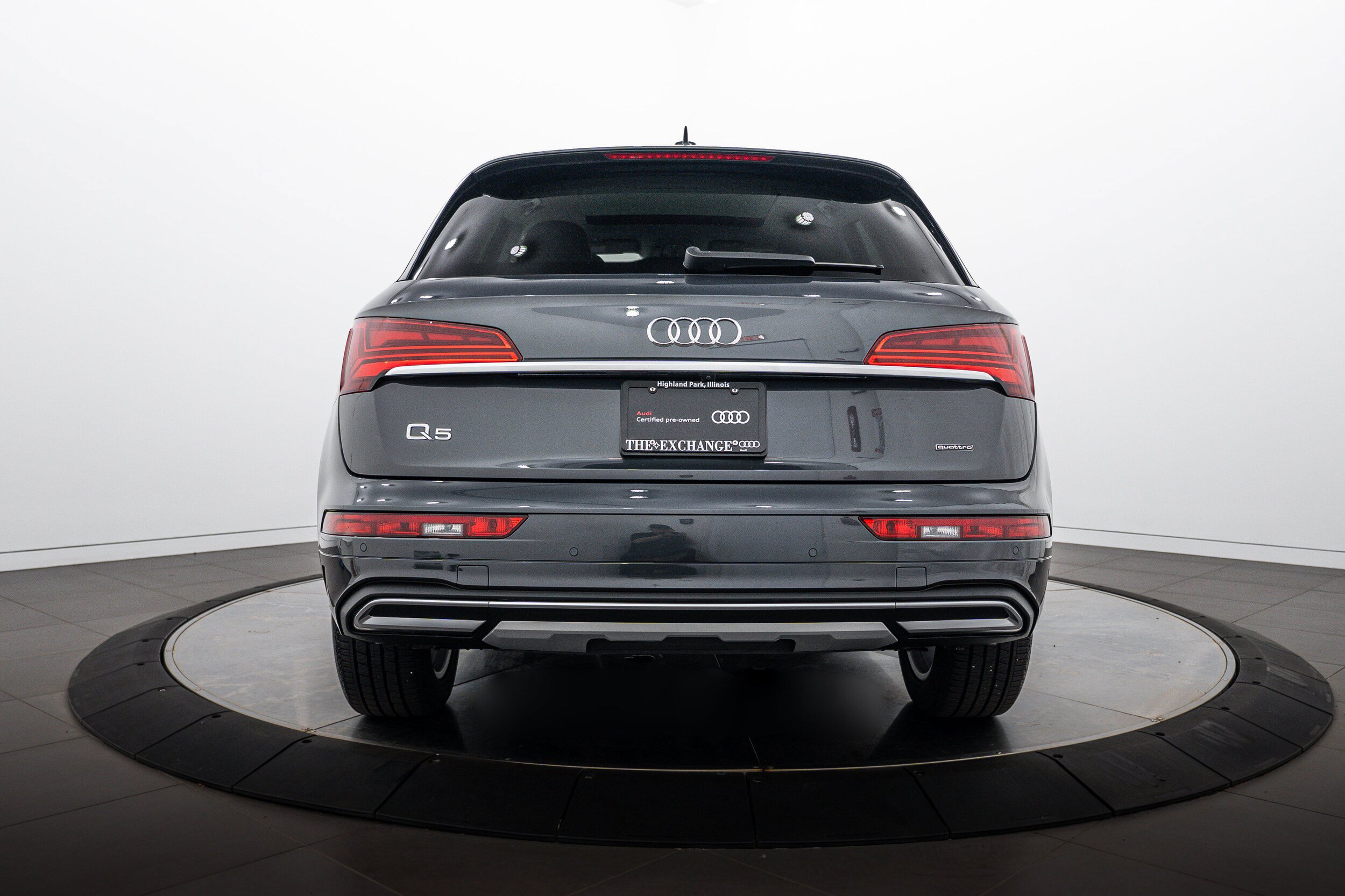 Used 2023 Audi Q5 2.0T Premium Plus w/ Premium Plus Package AWD/4WD image 24