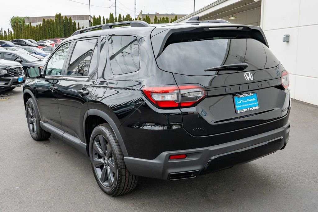 New 2026 Honda Pilot Sport image 8