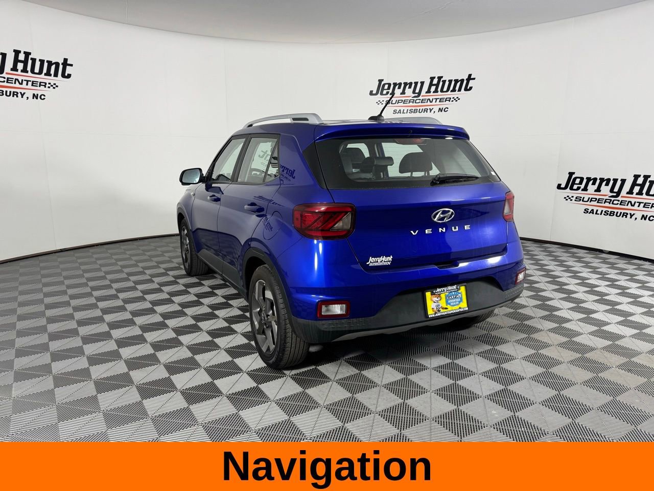 Used 2024 Hyundai Venue Limited image 7