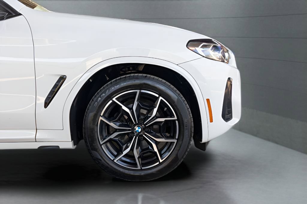 Used 2023 BMW X4 xDrive30i w/ M Sport Package AWD/4WD image 10