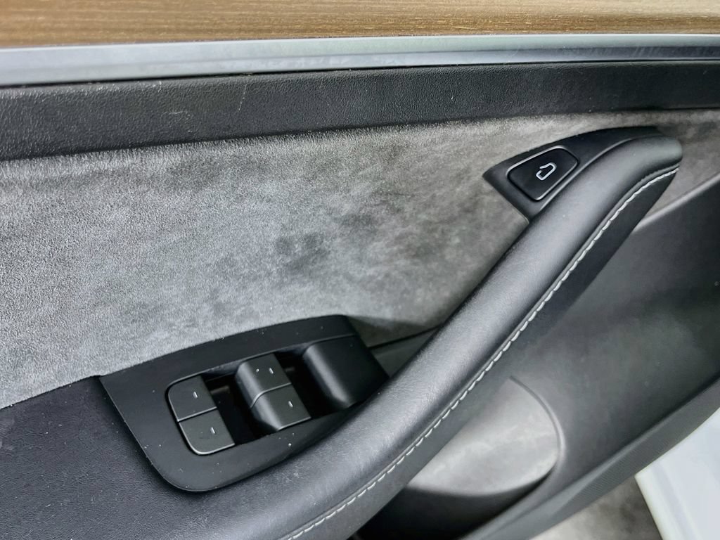 Used 2023 Tesla Model 3 Standard Range RWD image 22