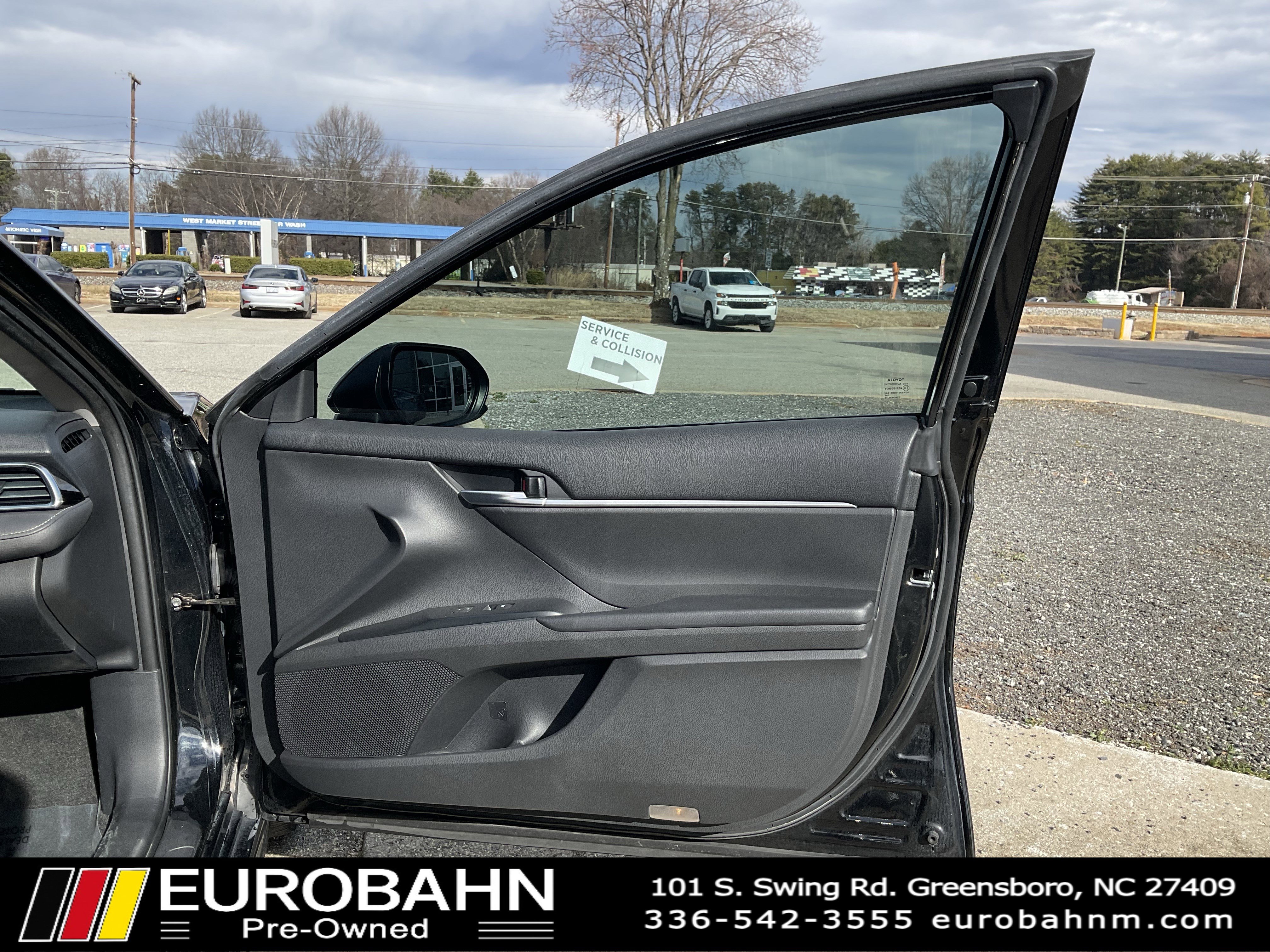 Used 2018 Toyota Camry L image 21