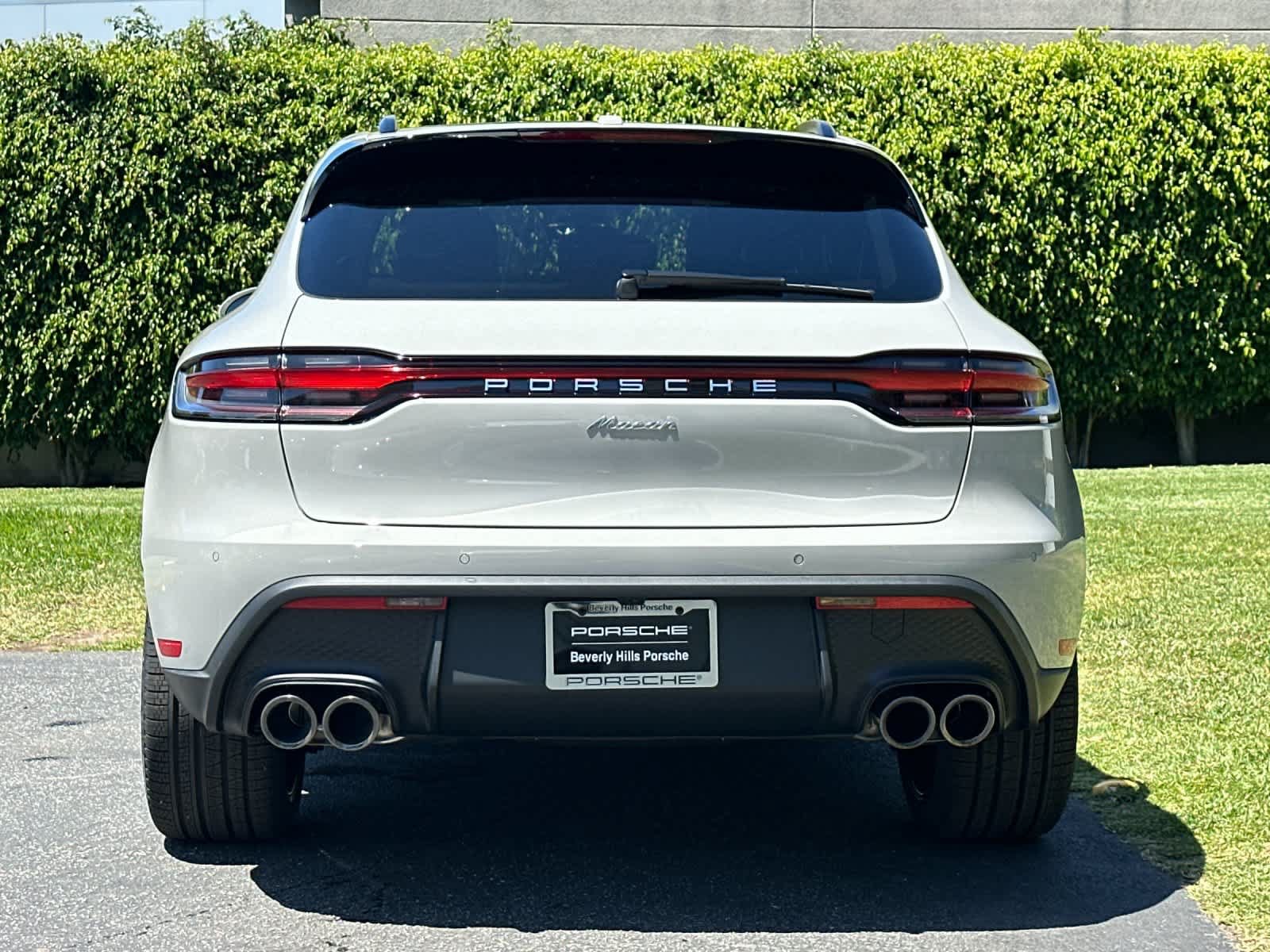 New 2026 Porsche Macan AWD/4WD image 7