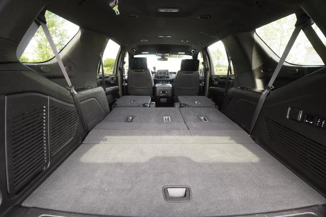 Used 2021 Chevrolet Tahoe LT w/ Luxury Package image 30