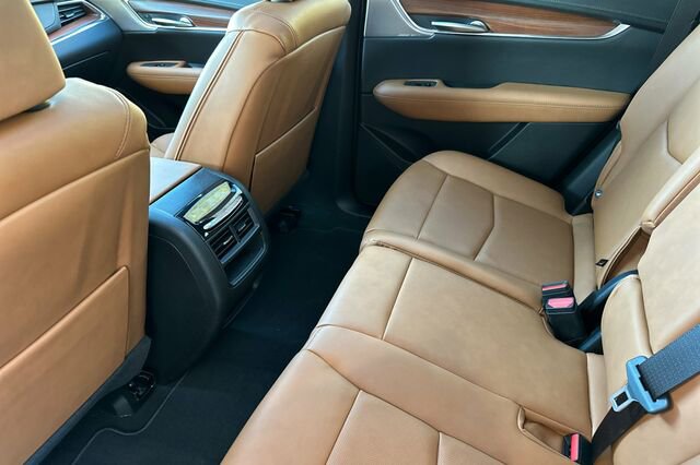 New 2025 Cadillac XT5 Premium Luxury w/ LPO, Floor Liner Package image 12