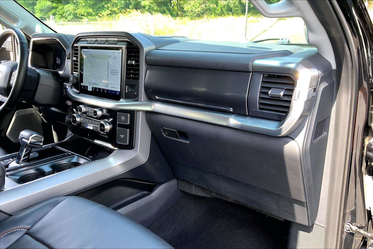 Used 2023 Ford F150 Lariat w/ Equipment Group 502A High AWD/4WD image 15
