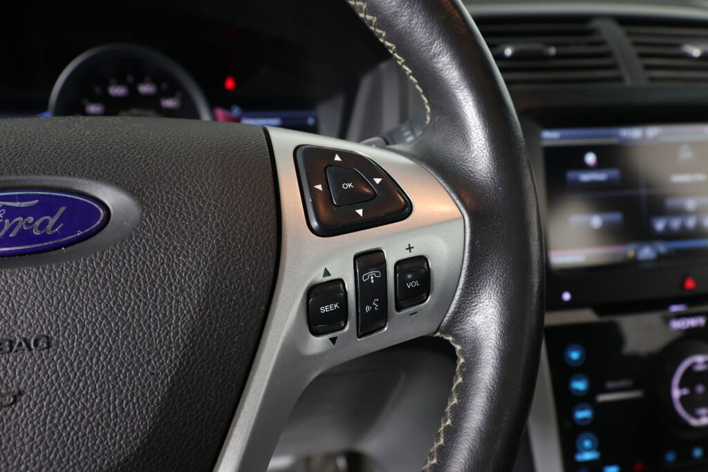 Used 2015 Ford Explorer Sport AWD/4WD image 35