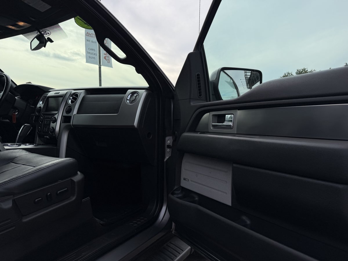 Used 2014 Ford F150 FX4 w/ Equipment Group 402A Luxury AWD/4WD image 16