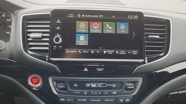 Used 2025 Honda Ridgeline Black Edition image 15