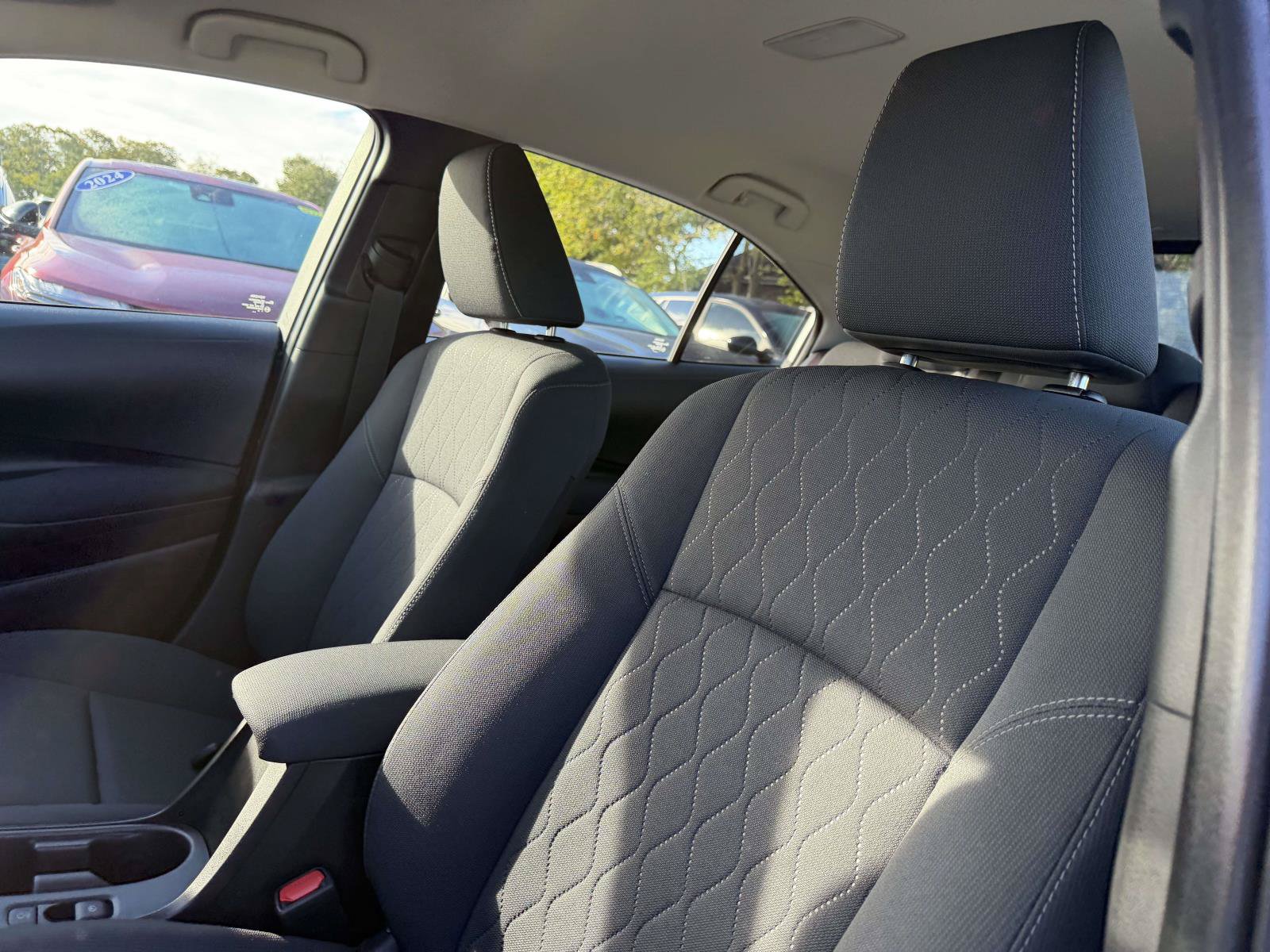 Used 2023 Toyota Corolla LE w/ Carpet Mat Package (TMS) FWD image 10