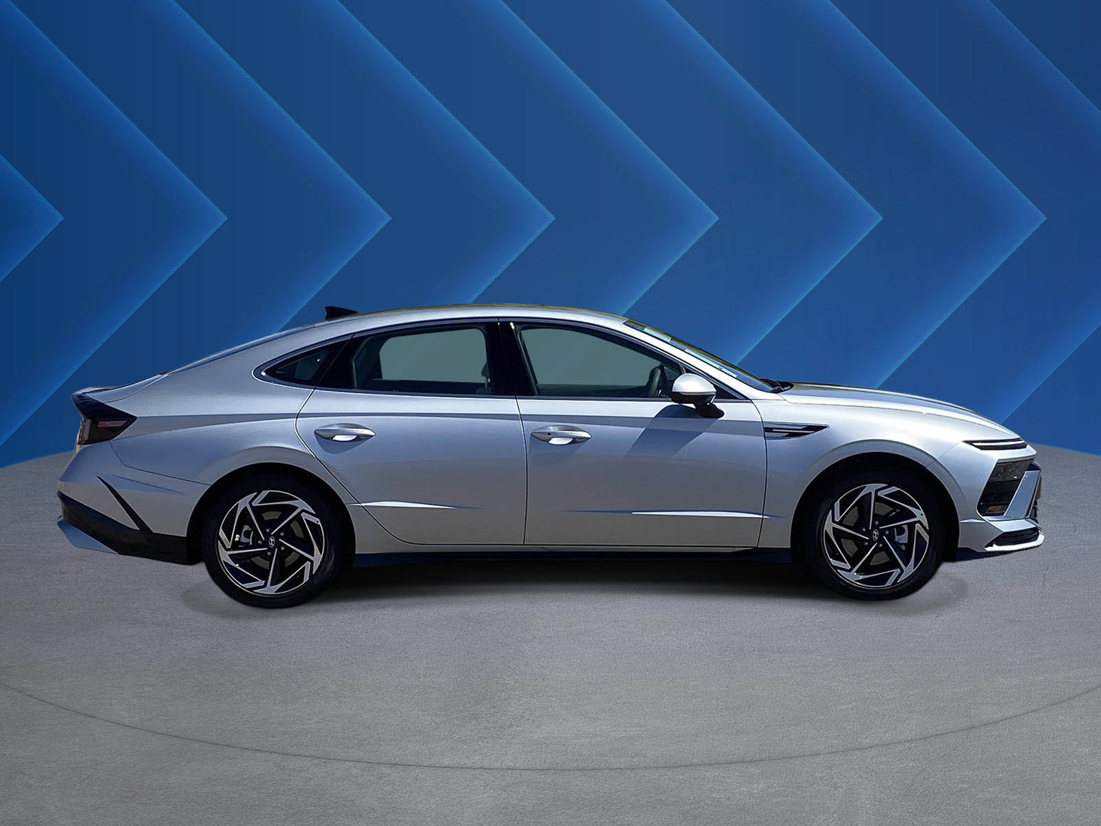 New 2026 Hyundai Sonata SEL FWD image 2