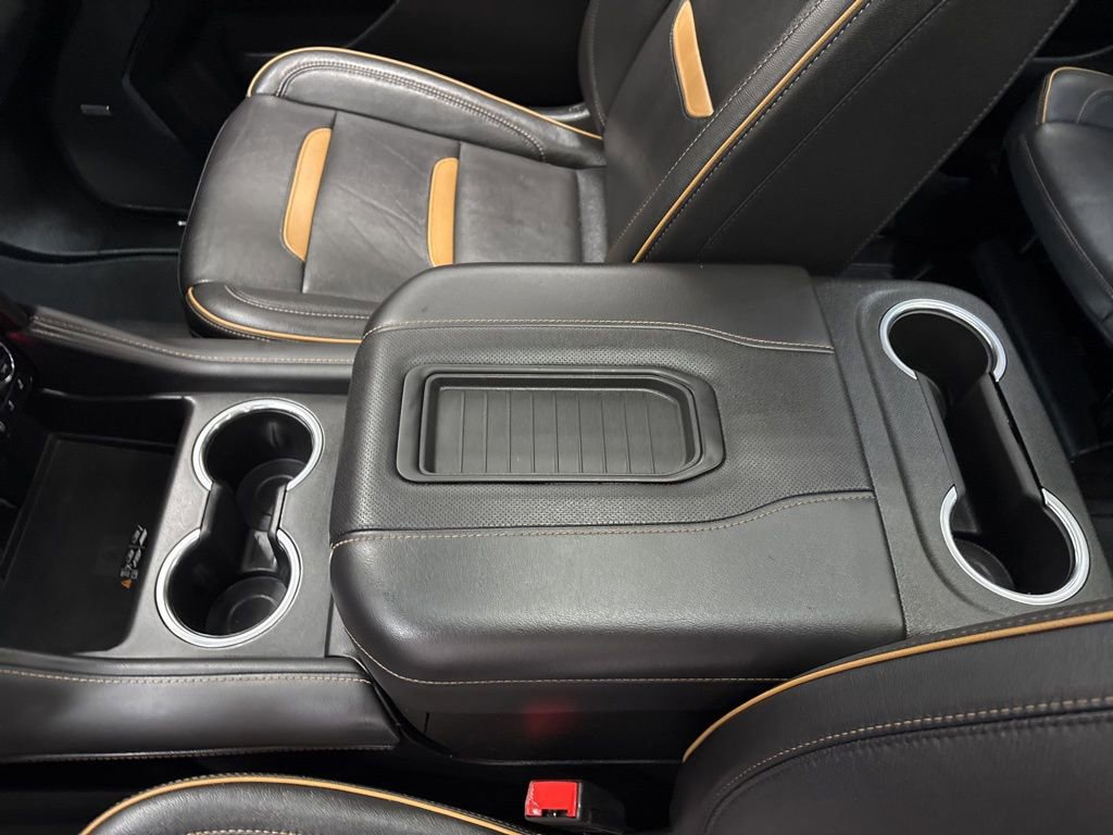 Used 2023 GMC Yukon XL AT4 w/ Technology Package image 17