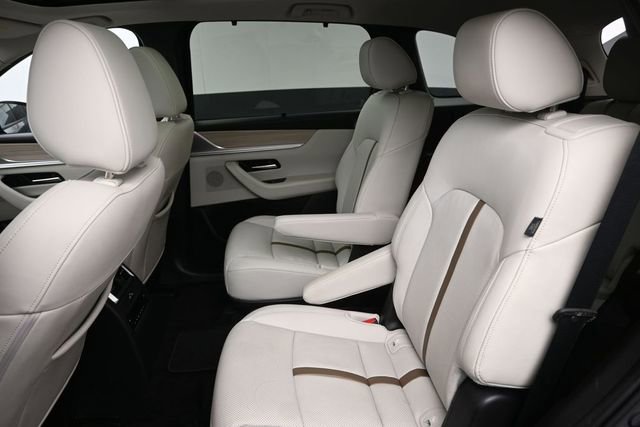 Certified 2024 MAZDA CX-90 Plug-In Hybrid w/ Premium Plus AWD/4WD image 12