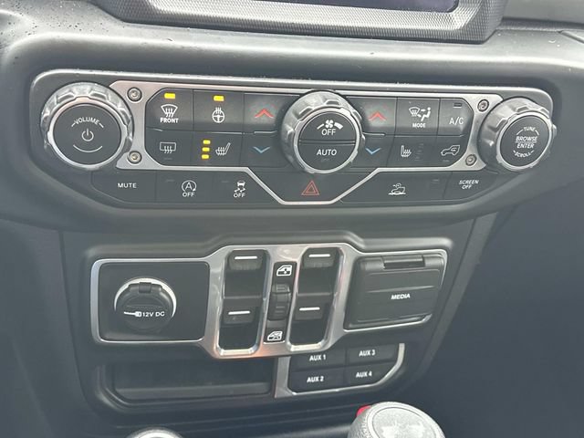 Used 2023 Jeep Wrangler Unlimited Sahara w/ Cold Weather Group AWD/4WD image 27
