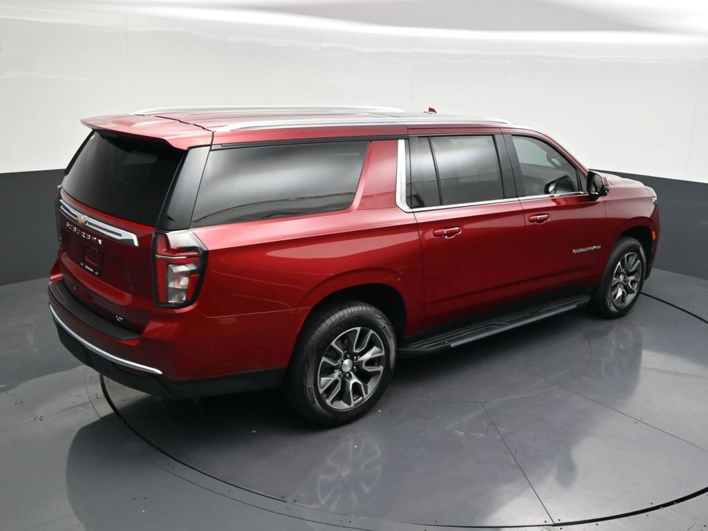 Used 2022 Chevrolet Suburban LT w/ LT Signature Package image 21