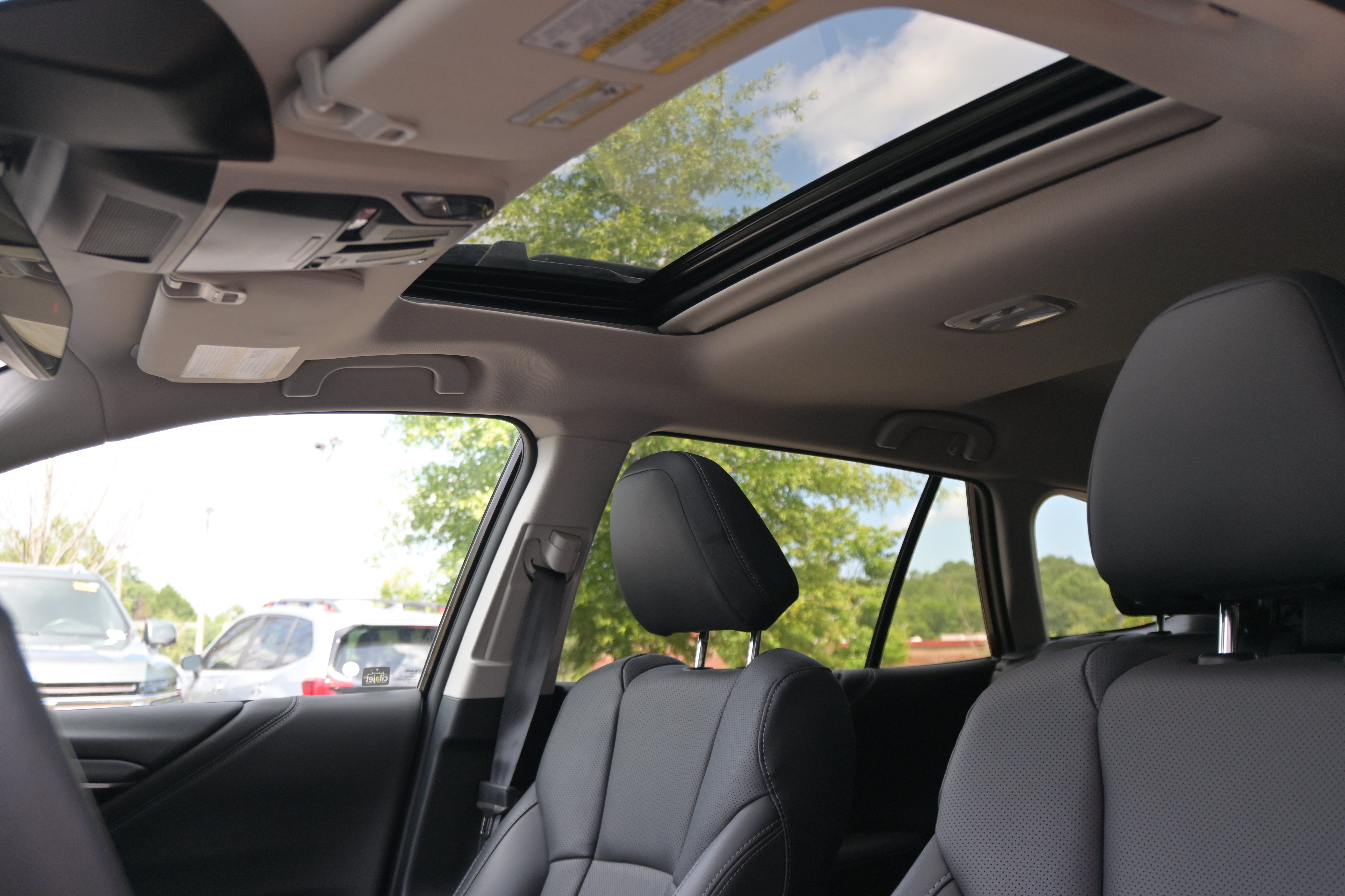 Certified 2024 Subaru Outback Limited AWD/4WD image 30