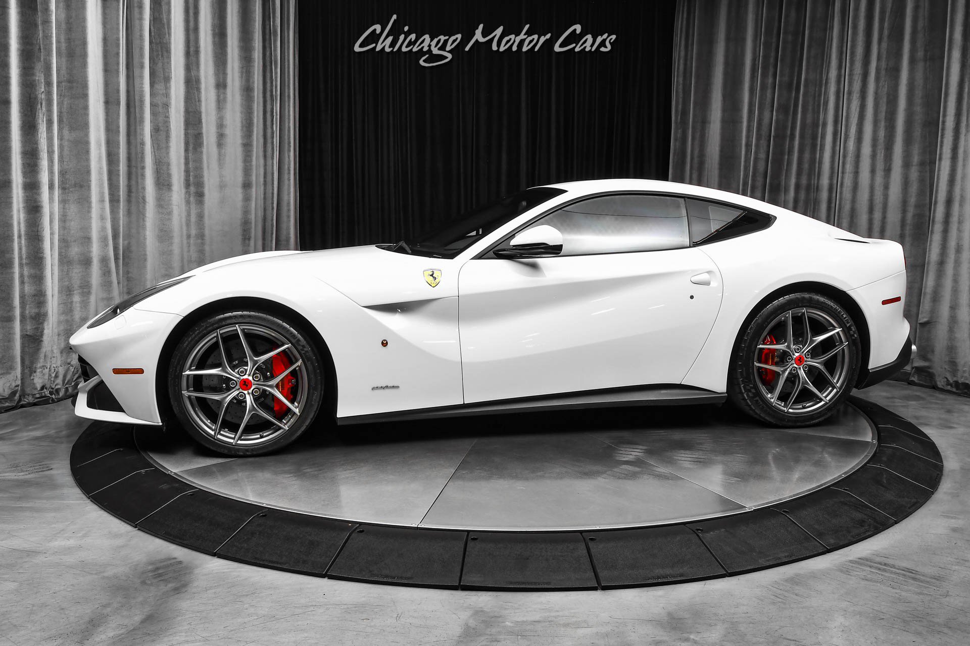 Used 2017 Ferrari F12 Berlinetta RWD image 1