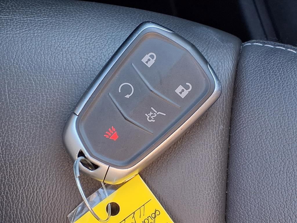 Used 2025 Cadillac XT5 Premium Luxury image 17