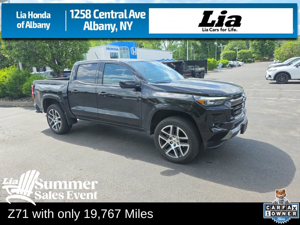 Used 2024 Chevrolet Colorado Z71 w/ Z71 Convenience Package 2 AWD/4WD image 1