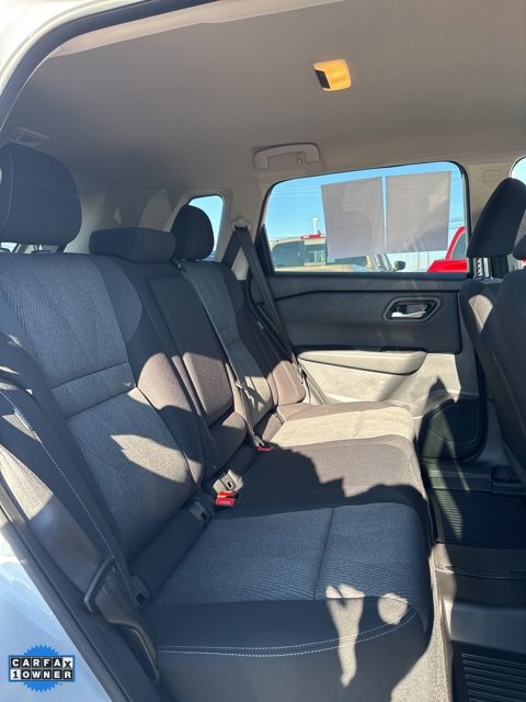 Certified 2025 Nissan Rogue SV image 14