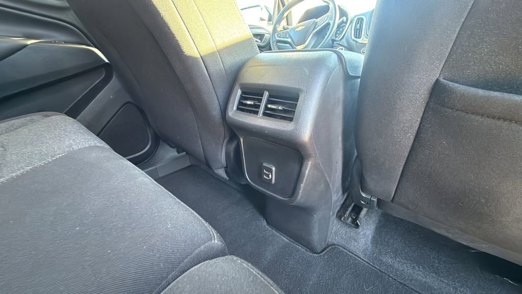 Used 2023 Chevrolet Equinox LT AWD/4WD image 22