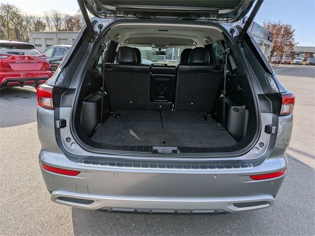 Used 2022 Mitsubishi Outlander SE image 30