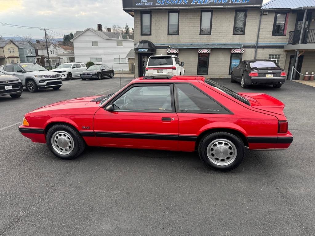 Used 1990 Ford Mustang LX RWD image 3