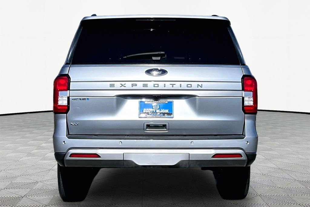 Used 2024 Ford Expedition XLT image 6