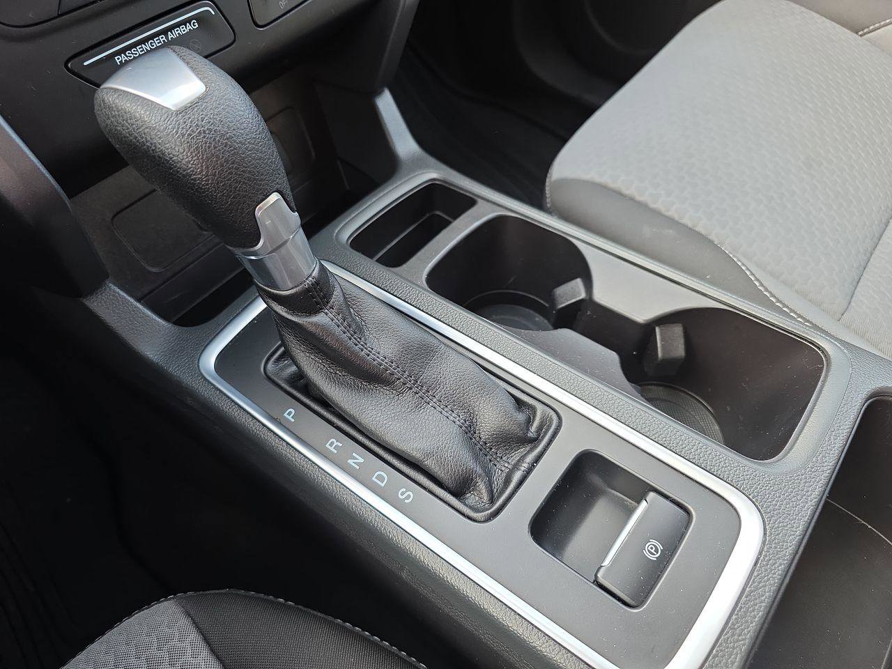 Used 2017 Ford Escape SE image 10