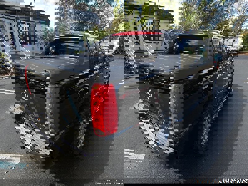 Used 2007 Cadillac Escalade EXT EXT w/ Climate Package image 11