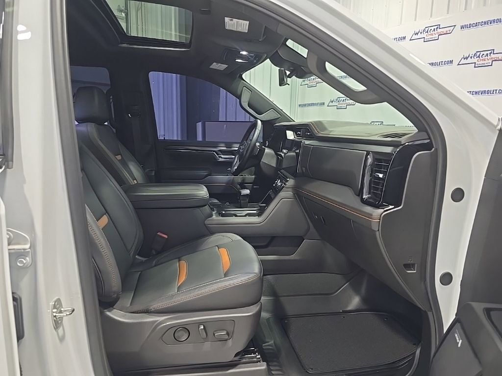 Used 2024 GMC Sierra 1500 AT4 w/ Technology Package image 27