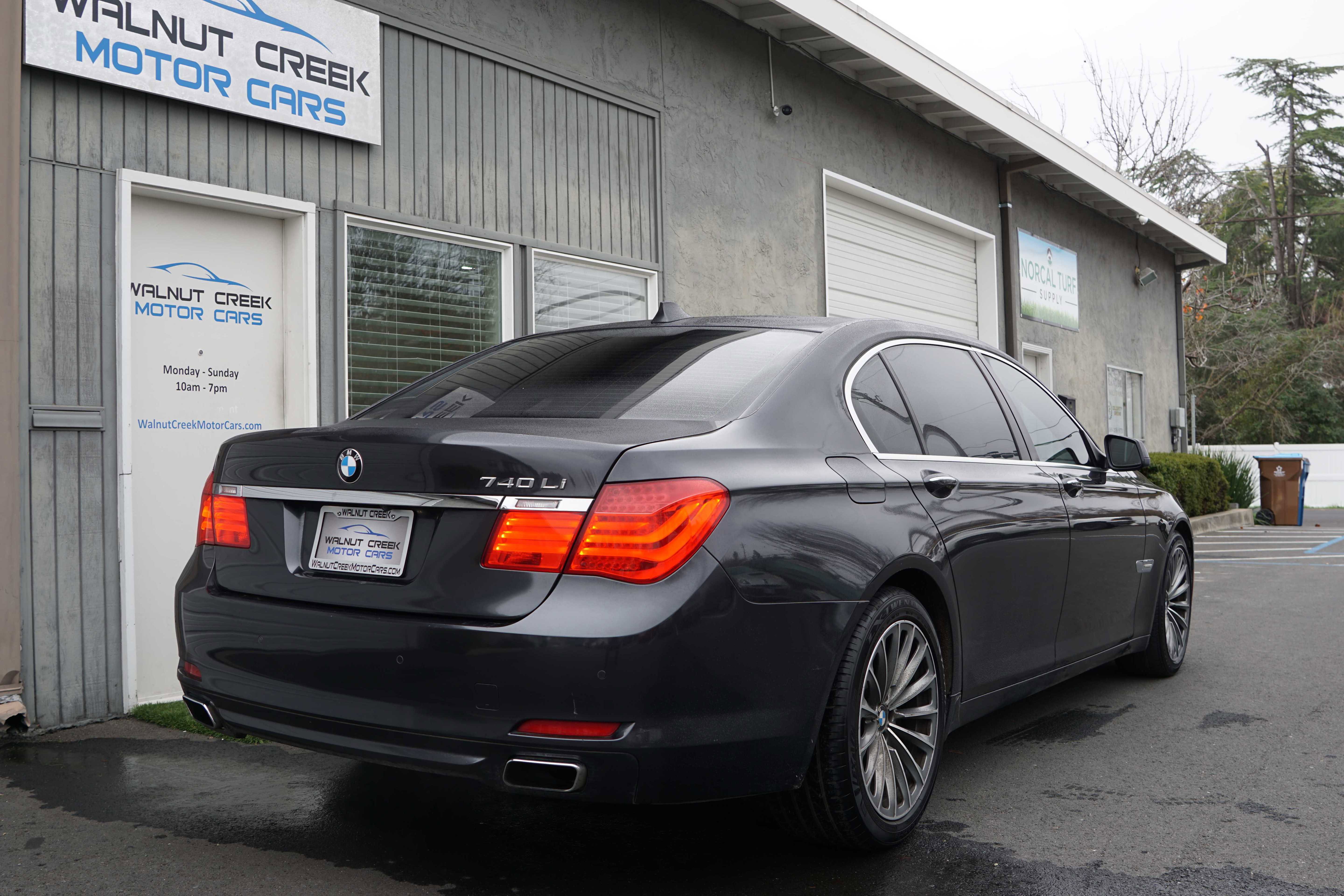 Used 2012 BMW 740Li image 20