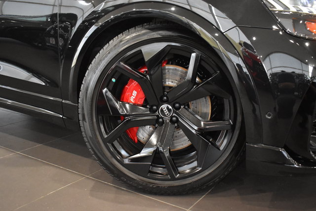 Used 2022 Audi RS Q8 AWD/4WD image 2