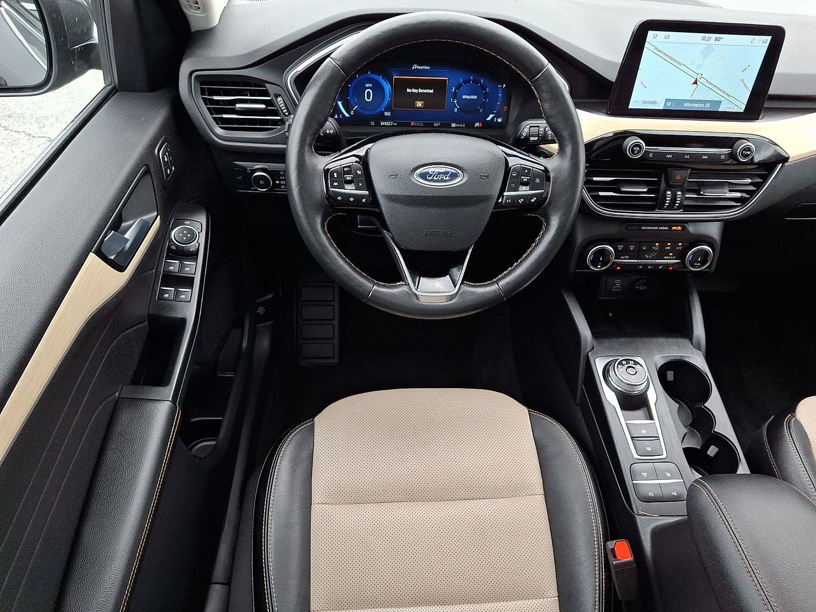 Certified 2022 Ford Escape Titanium w/ Titanium Elite Package AWD/4WD image 11