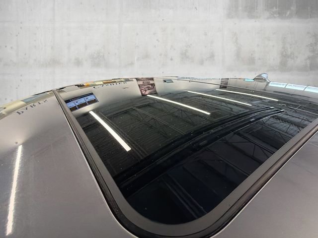 Used 2009 BMW 328i xDrive Sedan image 21