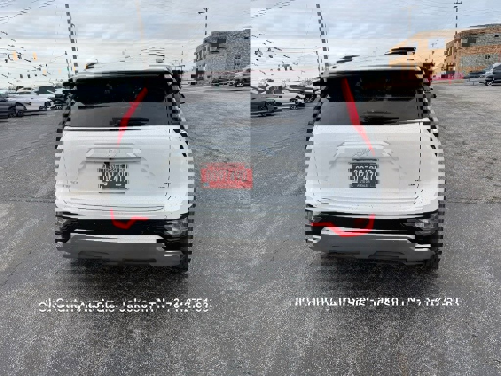 Used 2023 Kia Niro EX Touring image 8