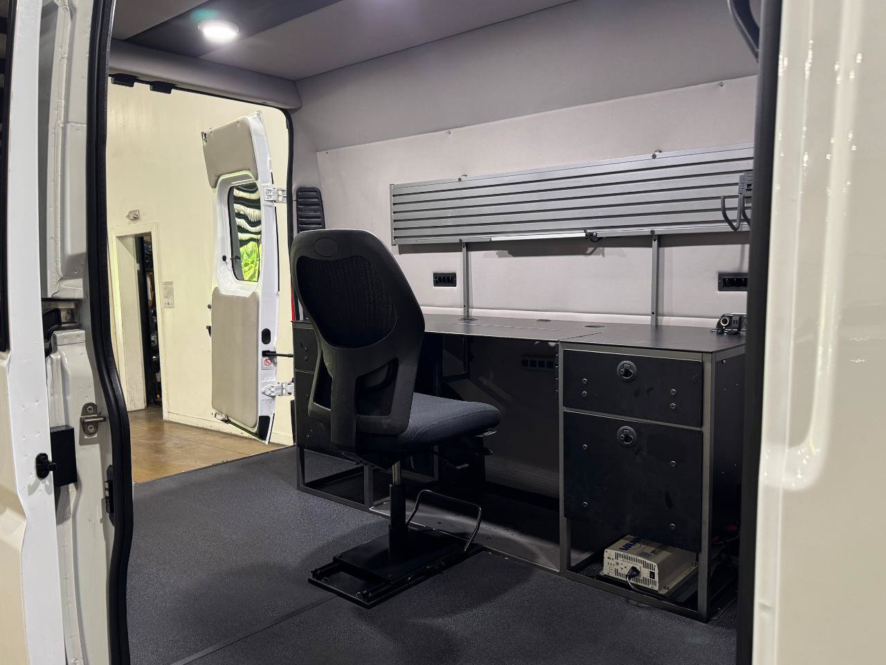 Used 2023 RAM ProMaster 1500 FWD image 35