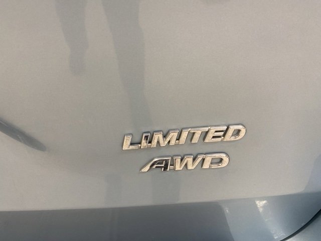 Used 2017 Toyota Sienna Limited image 8