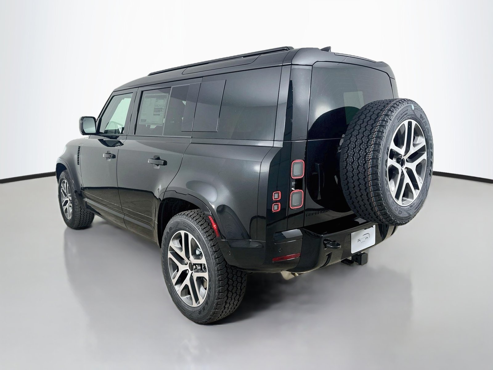New 2026 Land Rover Defender 110 X-Dynamic SE AWD/4WD image 7