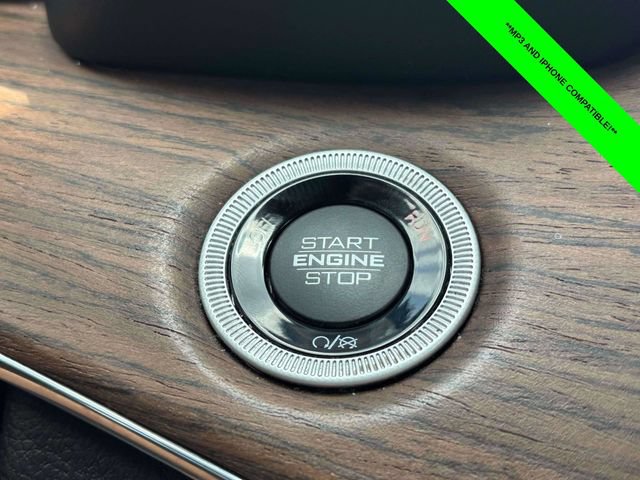 Used 2023 Jeep Grand Cherokee L Summit w/ Rear Seat Video Group I AWD/4WD image 18