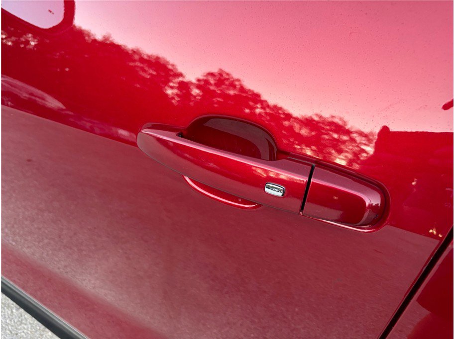 Used 2019 Chevrolet Blazer RS w/ Sun and Wheels Package image 16