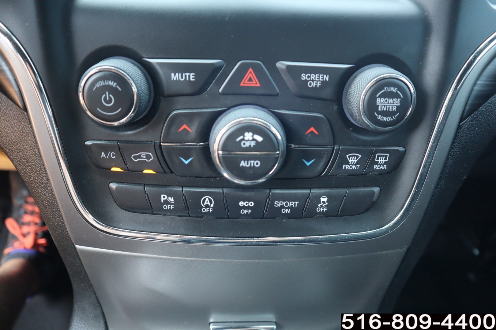 Used 2021 Jeep Grand Cherokee Laredo AWD/4WD image 17