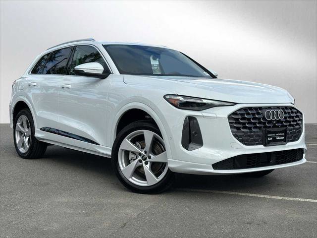 New 2025 Audi Q5 Premium Plus