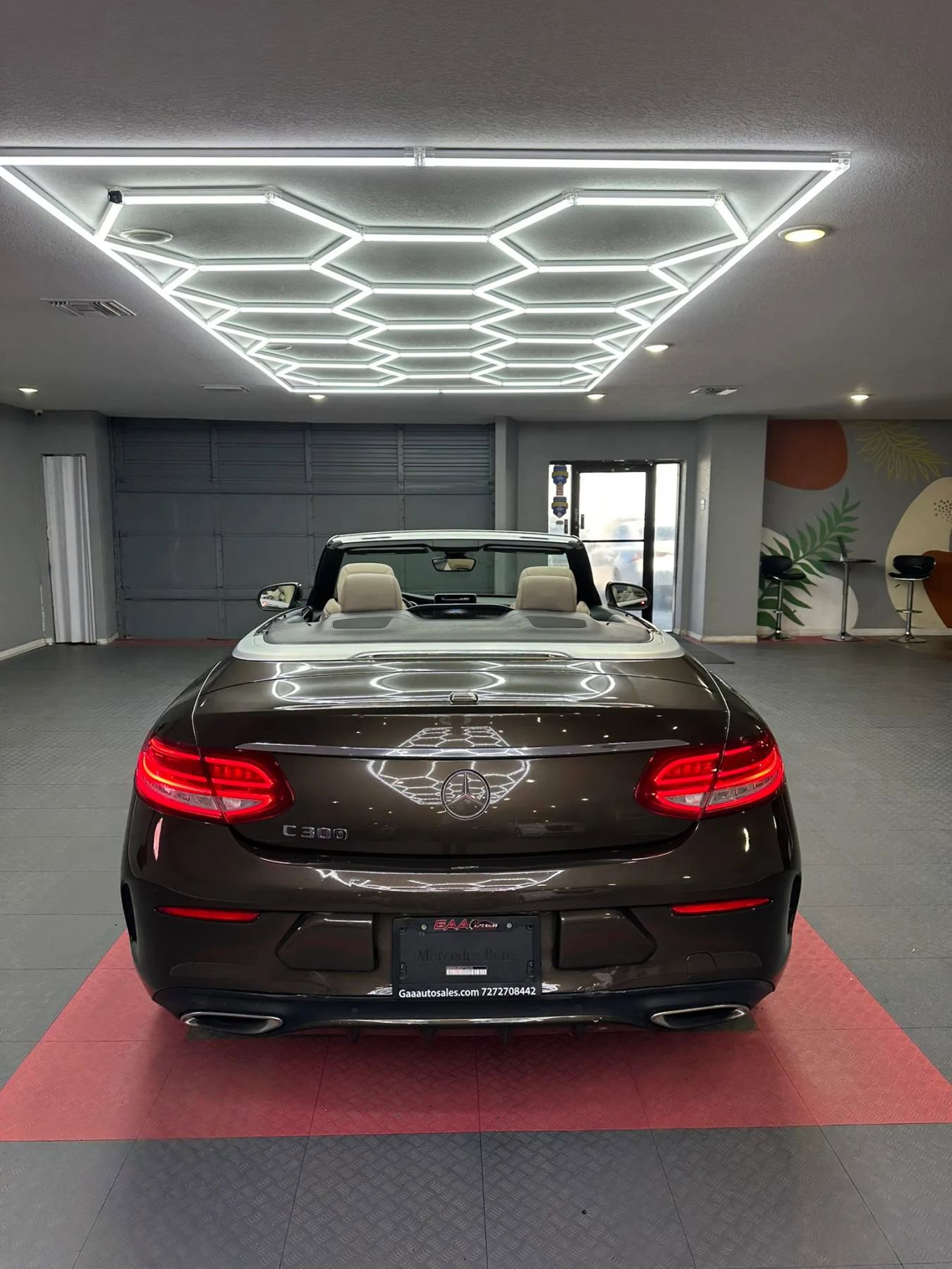 Used 2018 Mercedes-Benz C 300 Cabriolet image 6