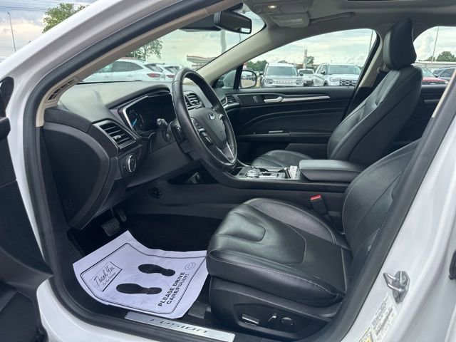 Used 2020 Ford Fusion Titanium AWD/4WD image 27