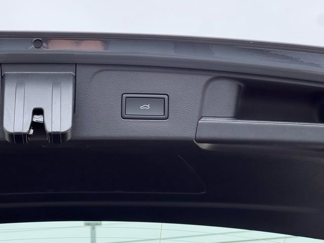 New 2026 Volkswagen Atlas SEL Premium R-Line image 22