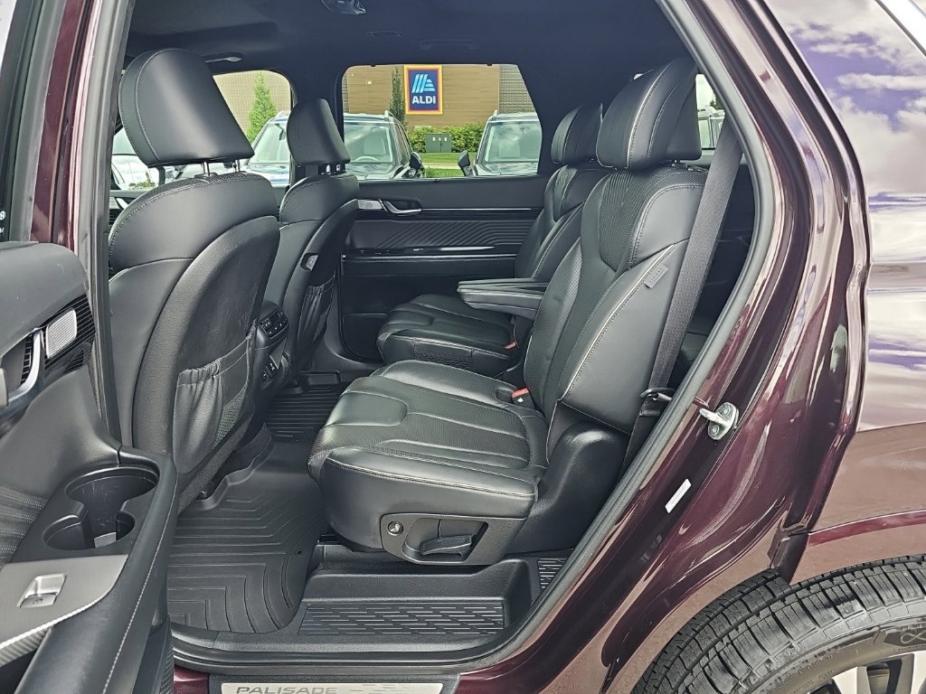 Certified 2024 Hyundai Palisade Calligraphy FWD image 30